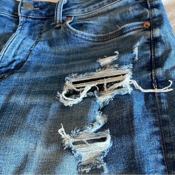 American Eagle distressed denim jean shorts - Picture 5 of 6